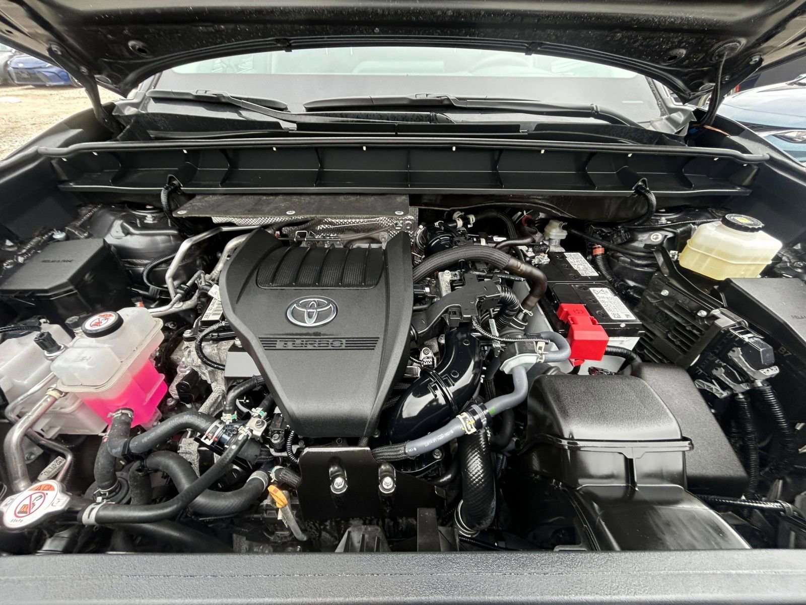 Used 2025 Toyota Highlander LE image 35