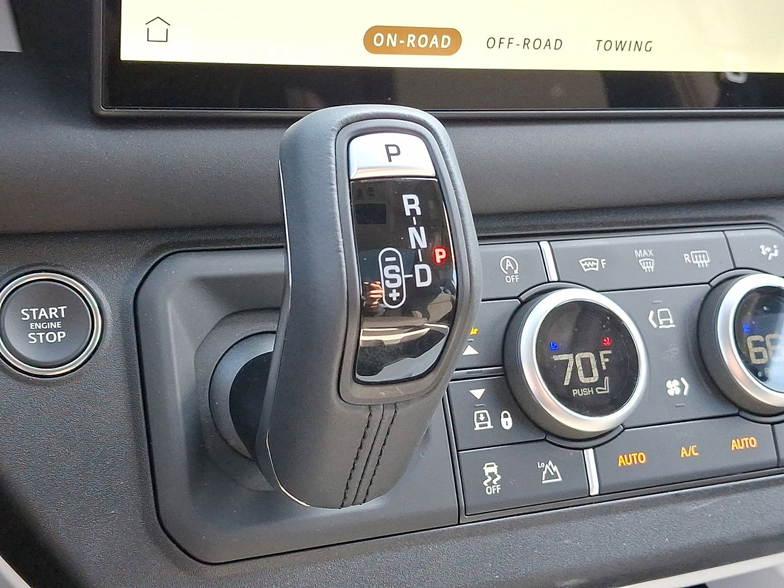 Certified 2025 Land Rover Defender 110 S image 26