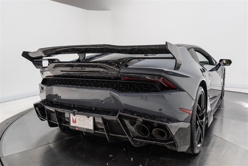 Used 2017 Lamborghini Huracan LP 610-4 AWD/4WD image 96
