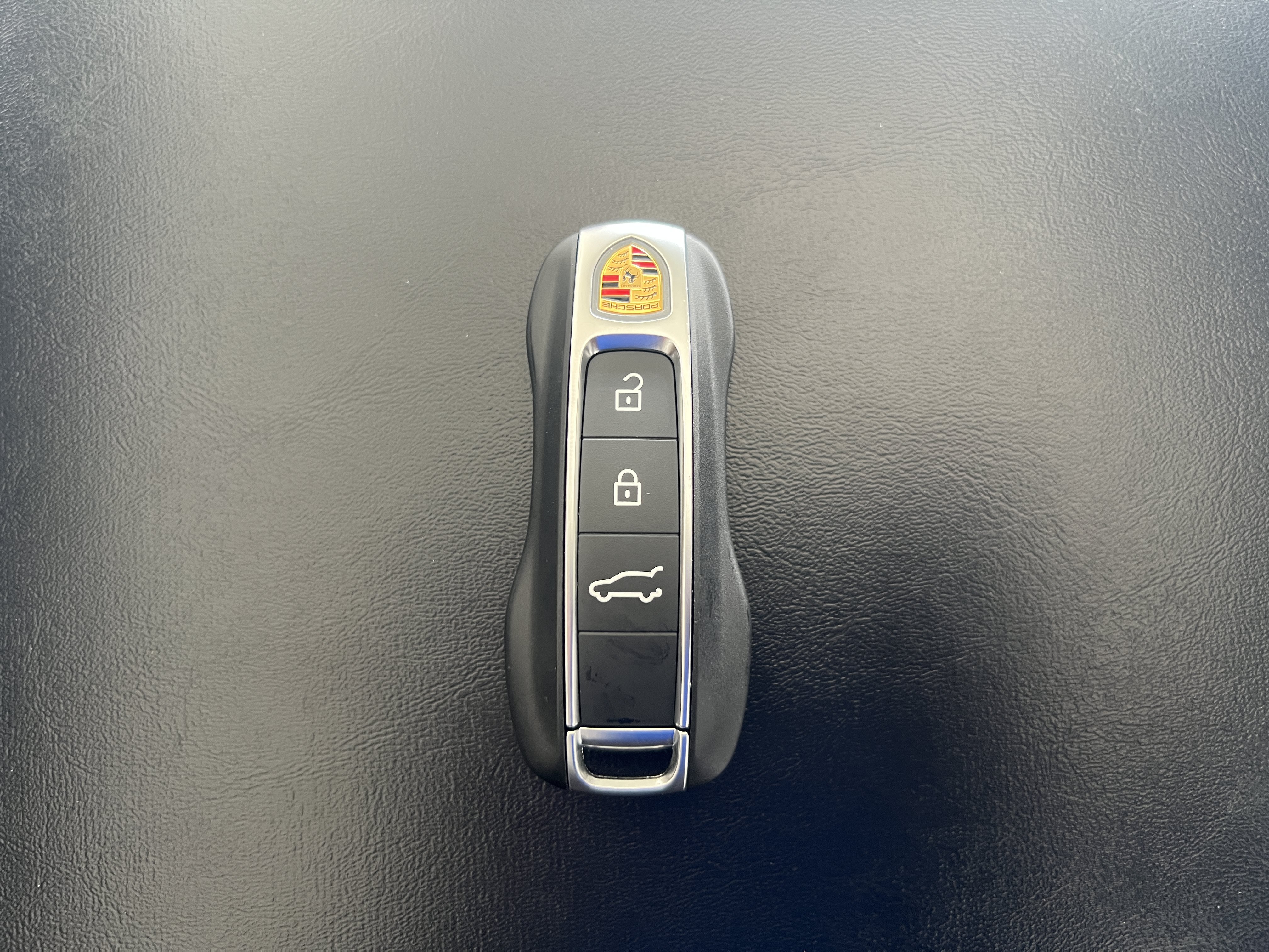 Certified 2026 Porsche Cayenne AWD/4WD image 25