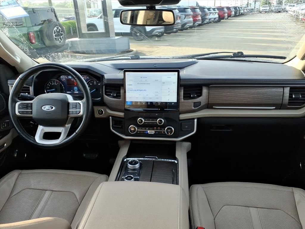 Used 2023 Ford Expedition Limited image 14