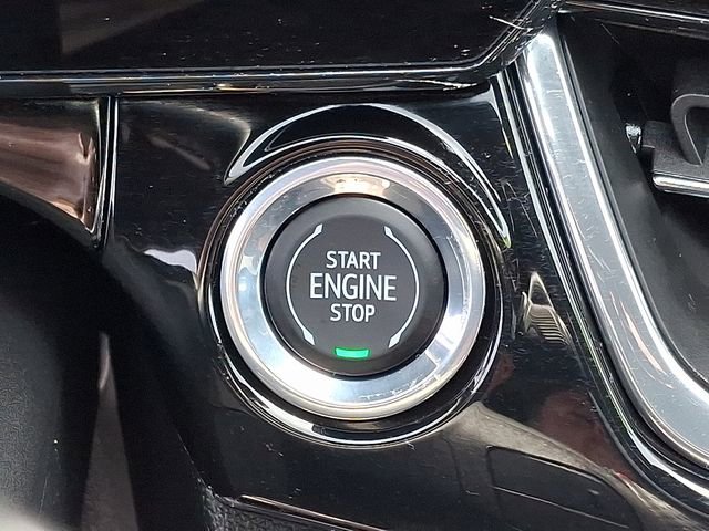 Certified 2024 Chevrolet Trax RS w/ Sunroof Package FWD image 23