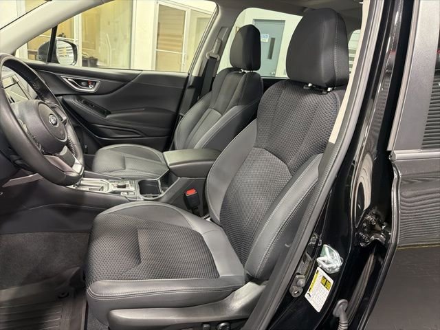 Used 2023 Subaru Forester Premium AWD/4WD image 11