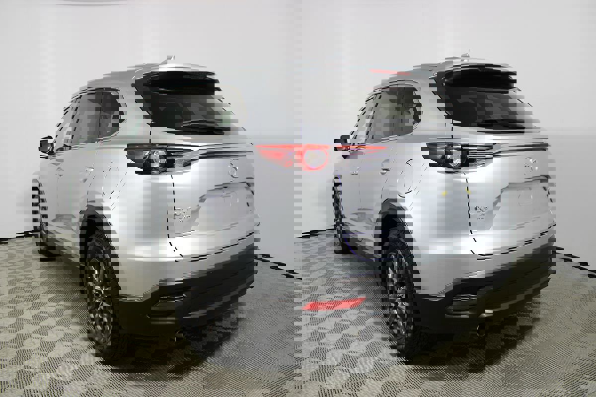 Used 2023 MAZDA CX-9 Touring image 40