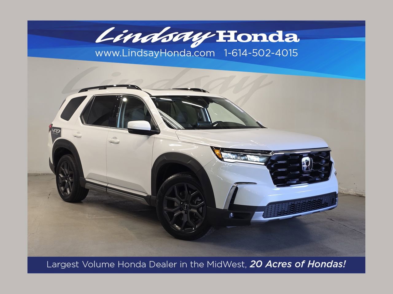 Used 2023 Honda Pilot Touring image 1