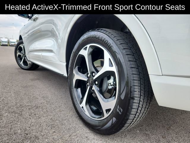 Used 2025 Ford Escape ST-Line Elite w/ Premium Technology Package image 19