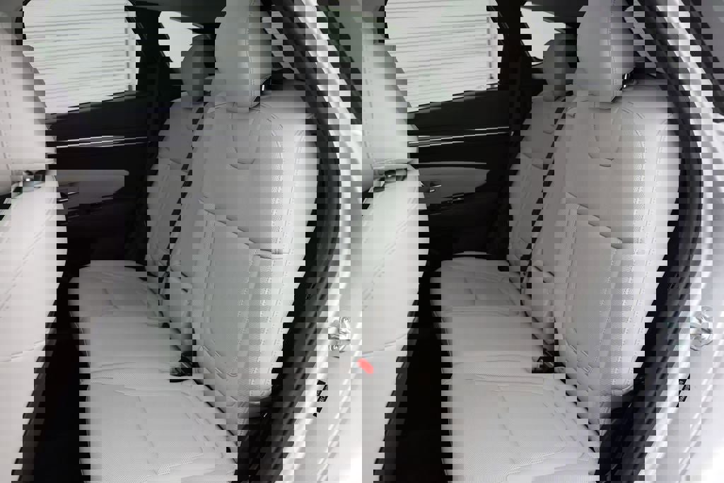 Used 2023 Hyundai Tucson Limited image 12