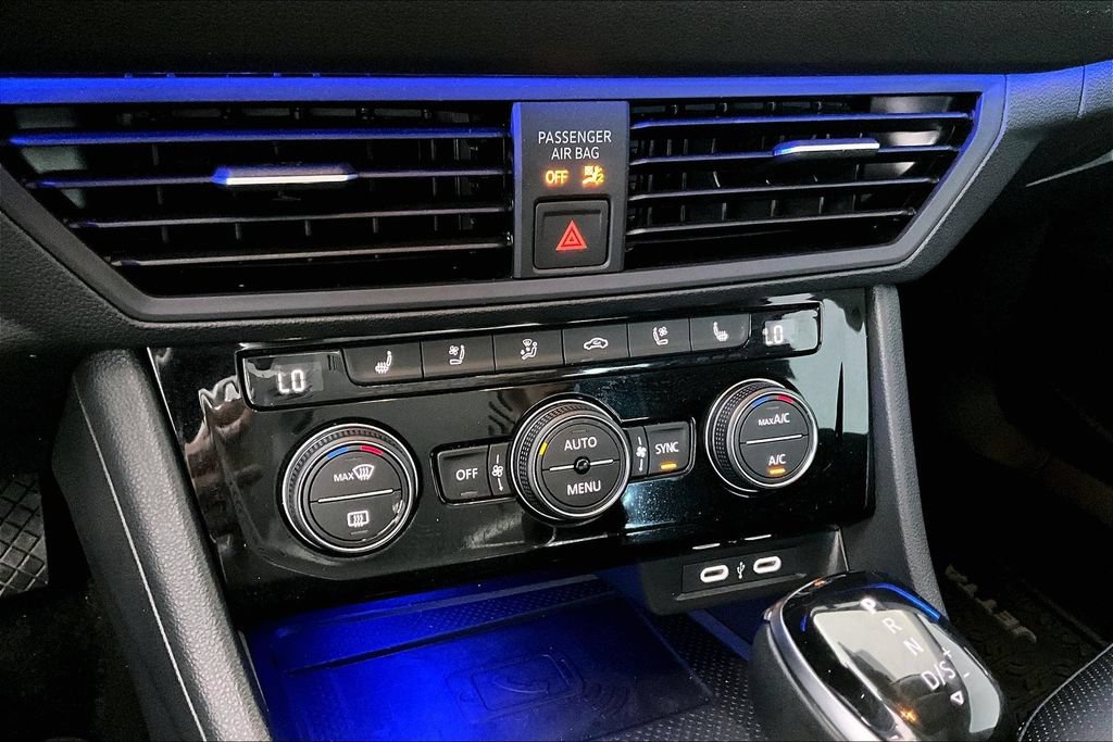 Used 2024 Volkswagen Jetta SEL FWD image 30