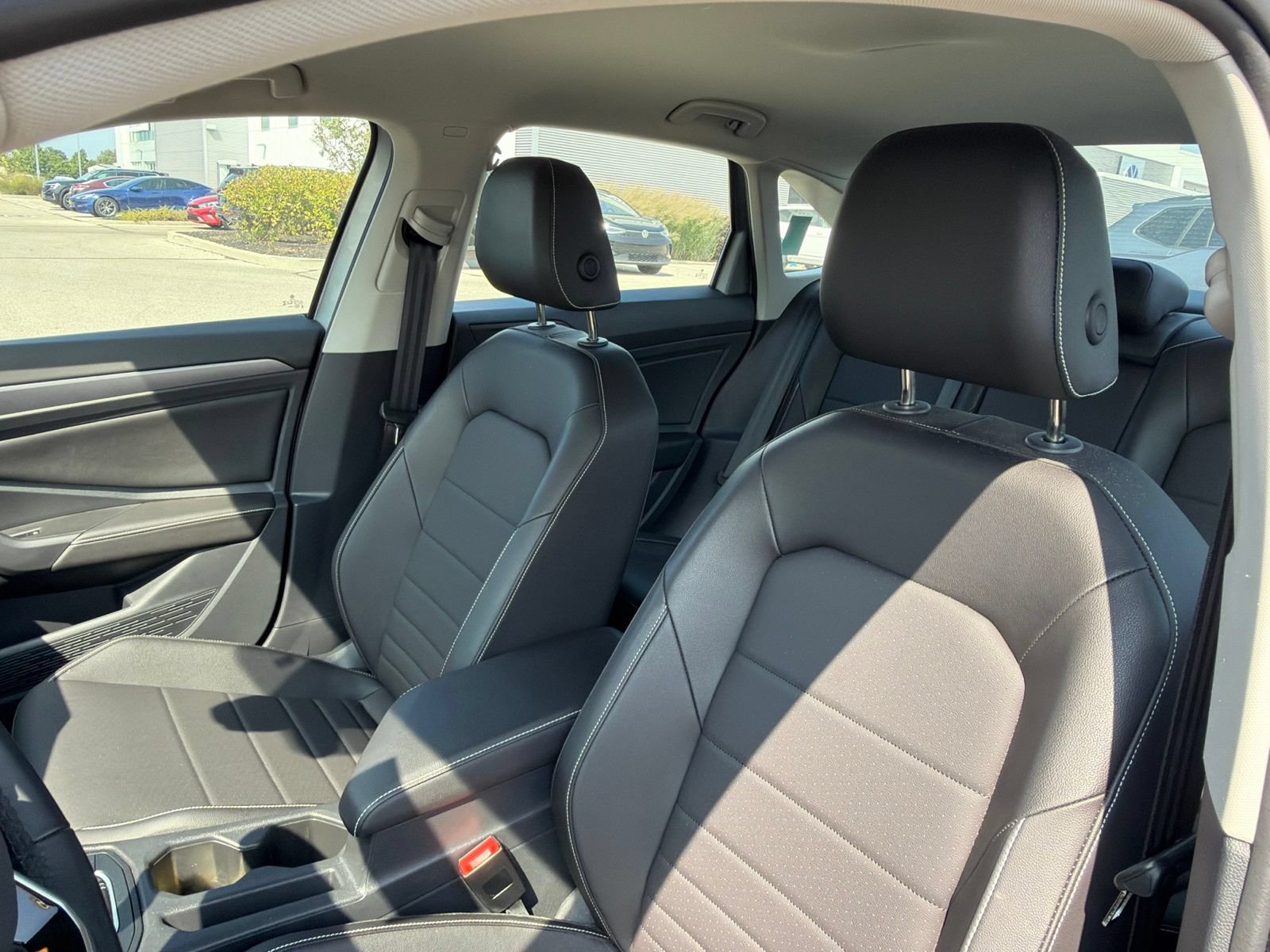 Certified 2023 Volkswagen Jetta SE FWD image 21