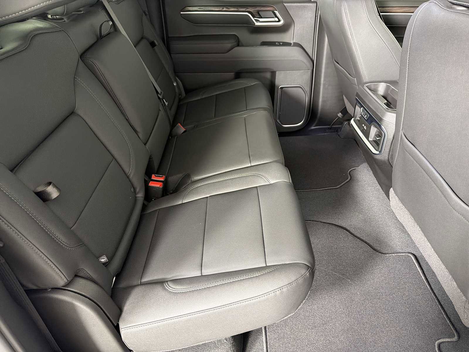 New 2026 GMC Sierra 1500 SLT w/ SLT Premium Plus Package AWD/4WD image 26