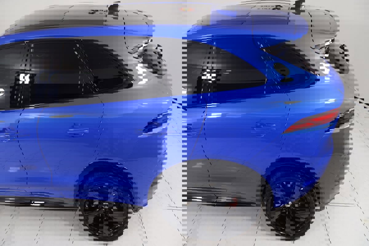 Used 2024 Jaguar F-PACE SVR image 42