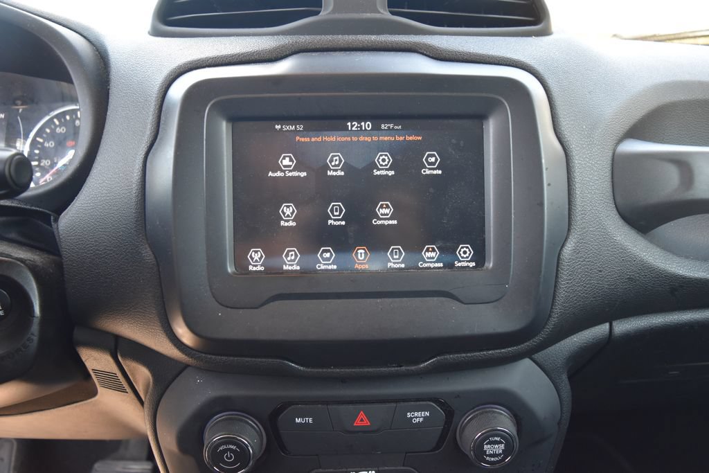 Used 2018 Jeep Renegade Latitude FWD image 15