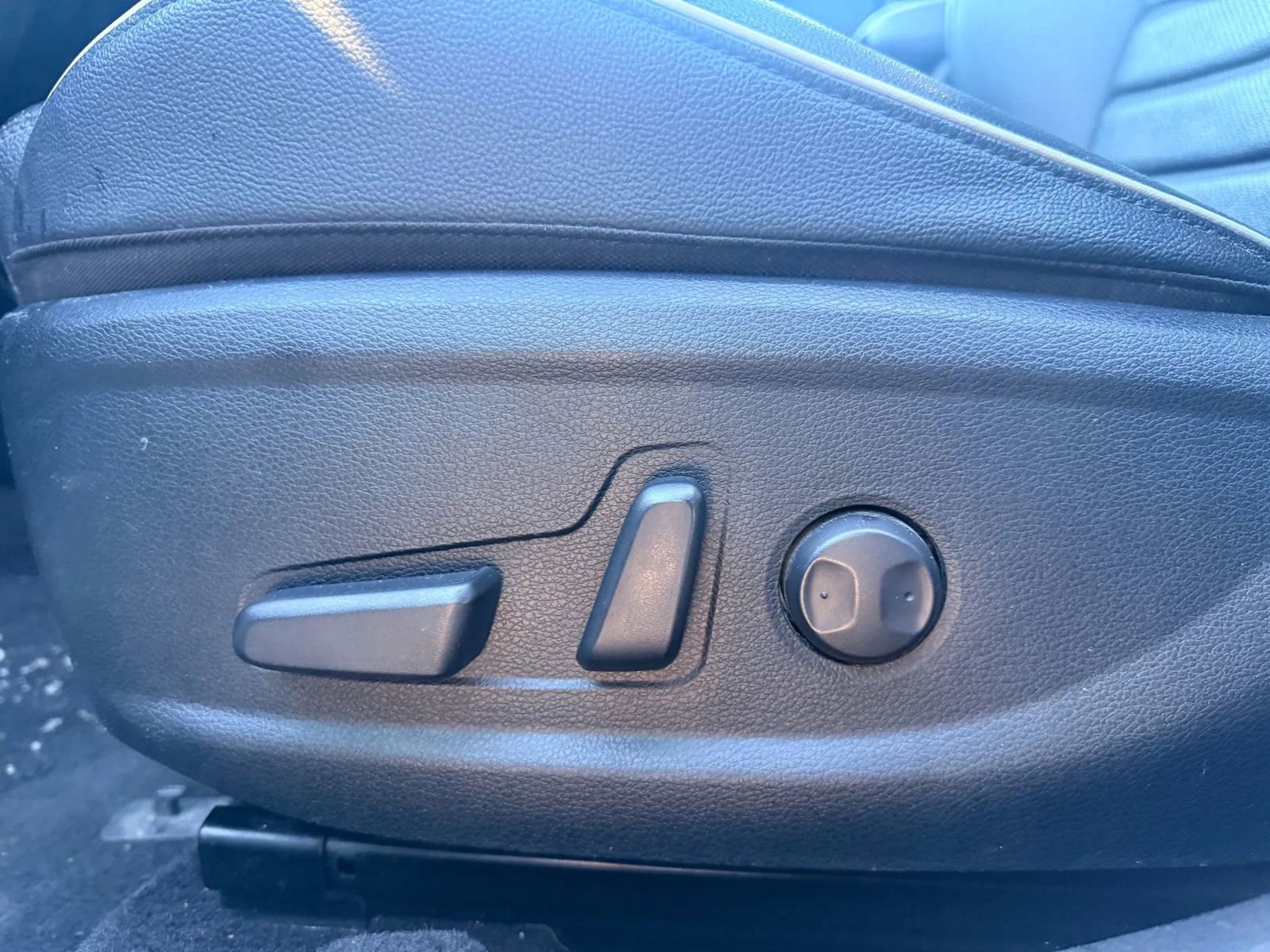 Used 2024 Kia Forte GT-Line w/ GT-Line Premium Package image 11