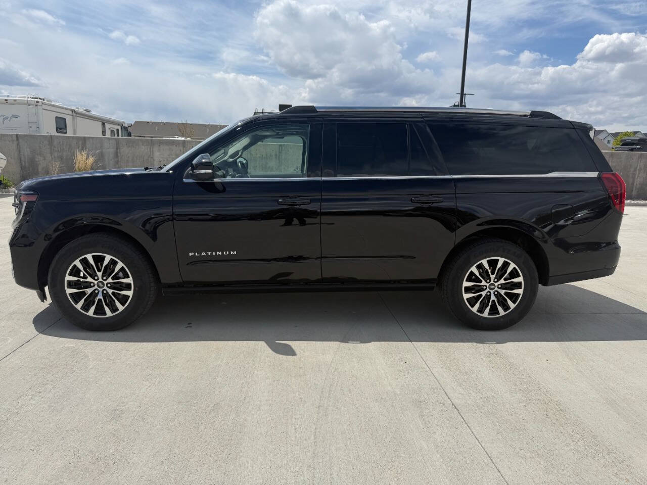 Used 2025 Ford Expedition Max Platinum AWD/4WD image 6