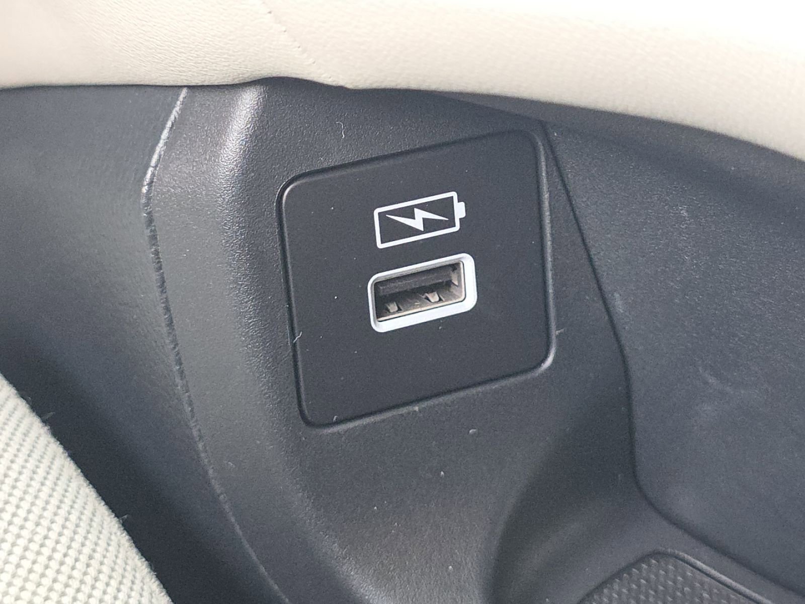 Used 2023 Honda HR-V LX image 8