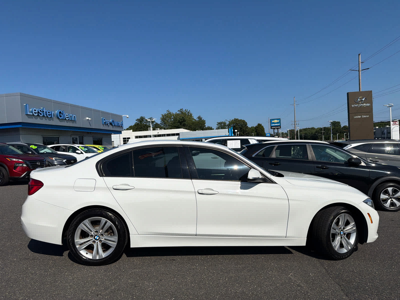 Used 2016 BMW 328i xDrive Sedan AWD/4WD image 4