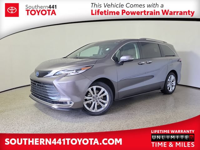 Used 2023 Toyota Sienna Platinum