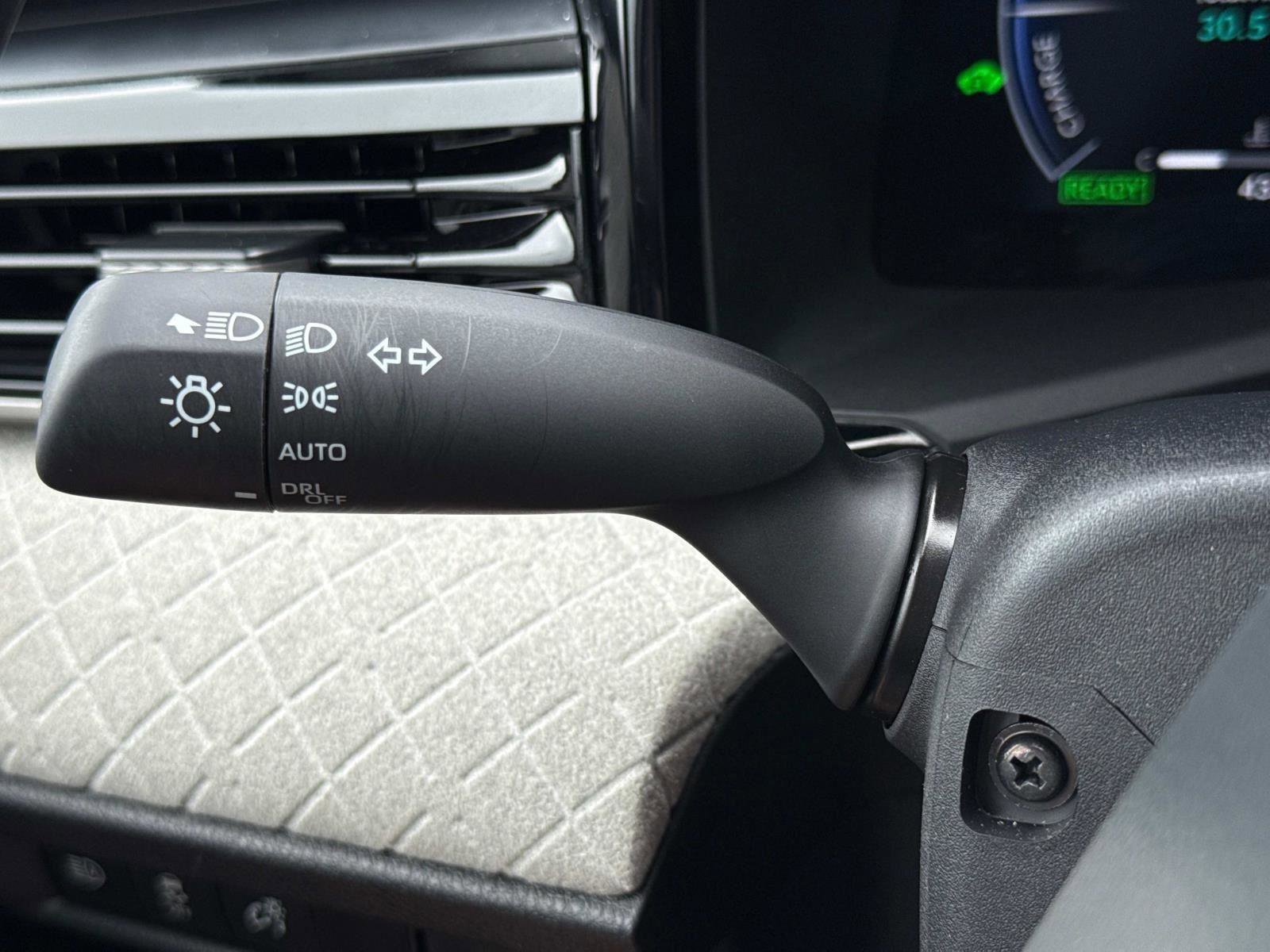 Used 2025 Toyota Camry XLE image 9