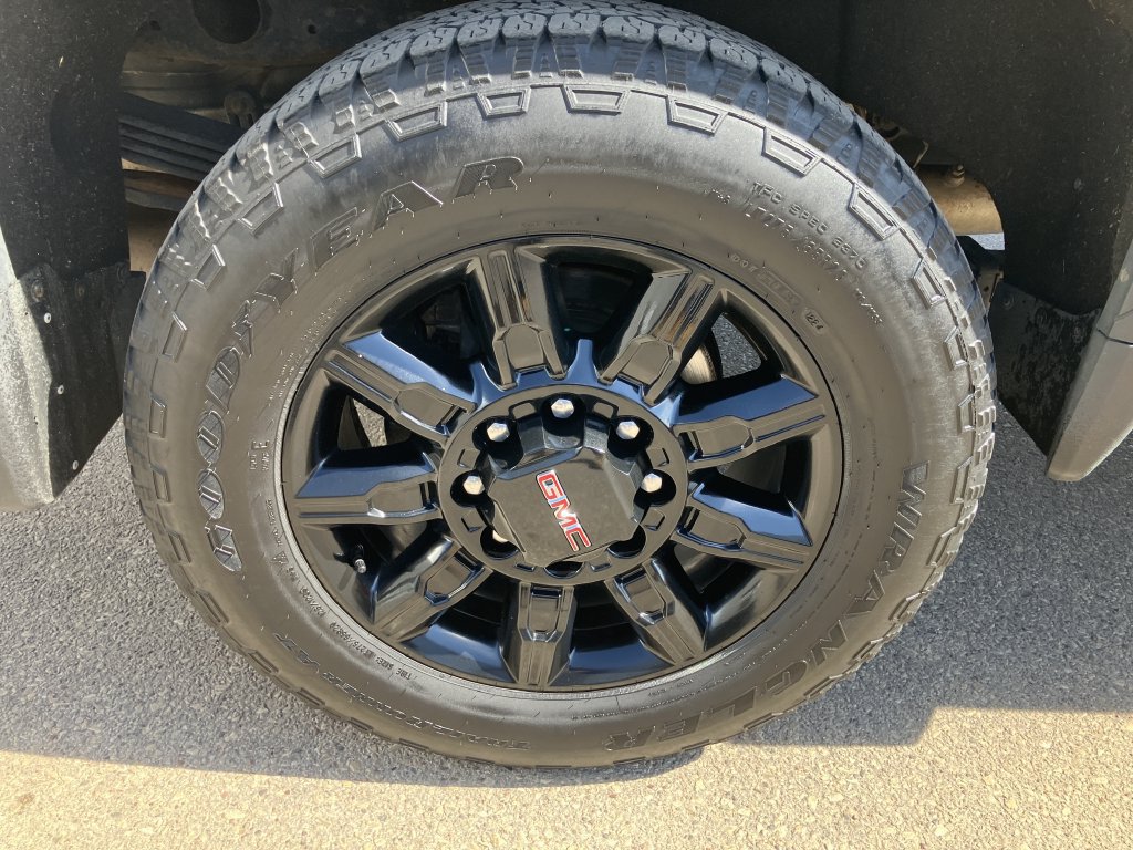 Used 2024 GMC Sierra 2500 AT4 AWD/4WD image 21