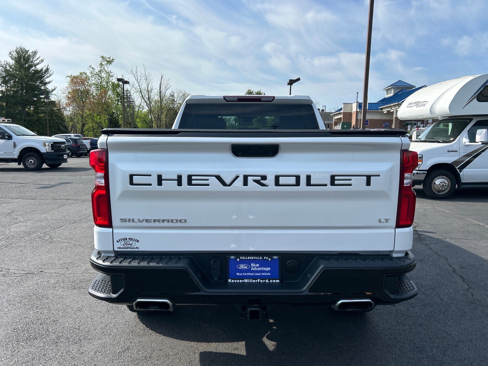 Used 2023 Chevrolet Silverado 1500 LT Trail Boss w/ Protection Package AWD/4WD image 11