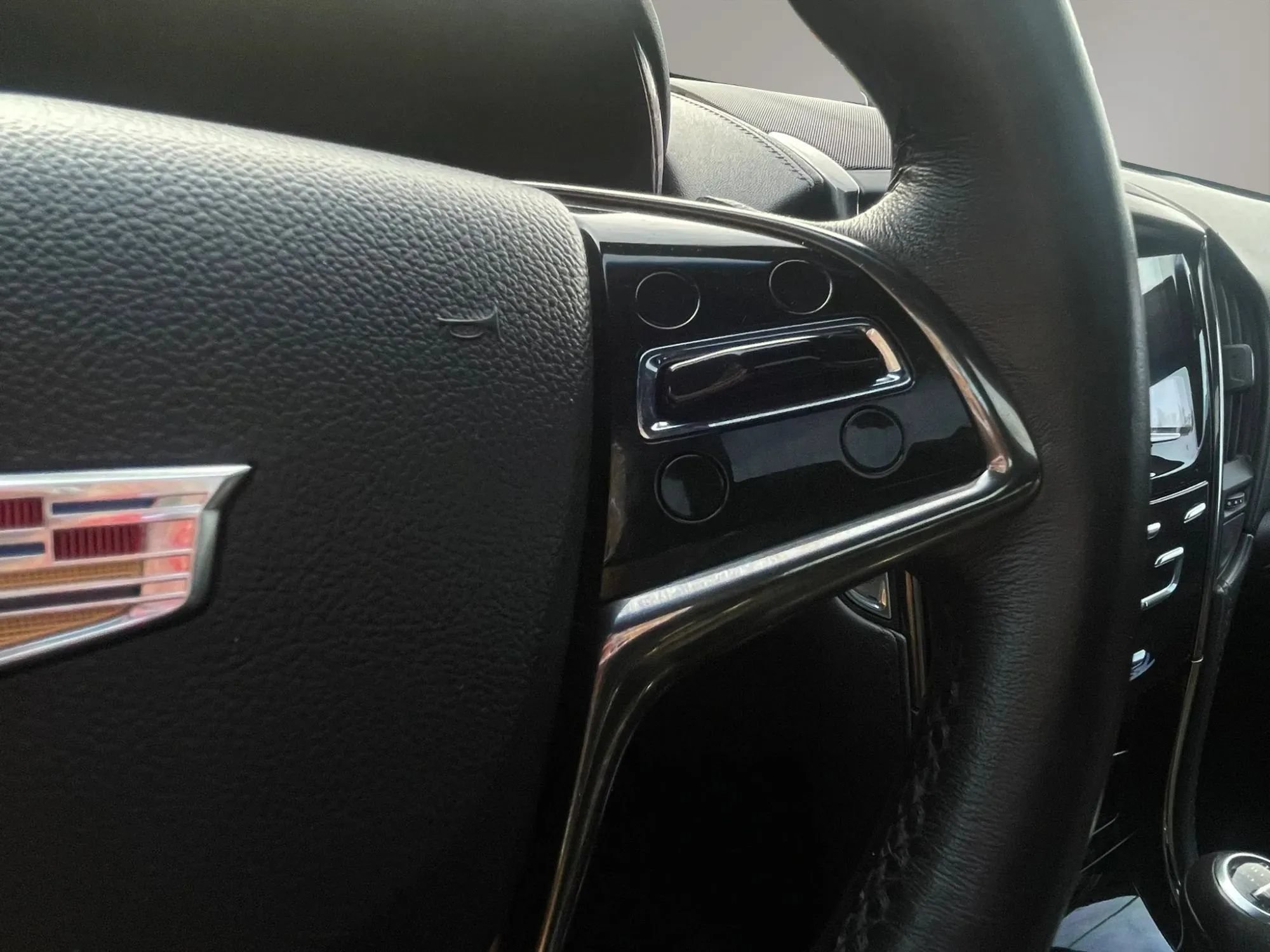 Used 2016 Cadillac ATS V w/ Luxury Package RWD image 43