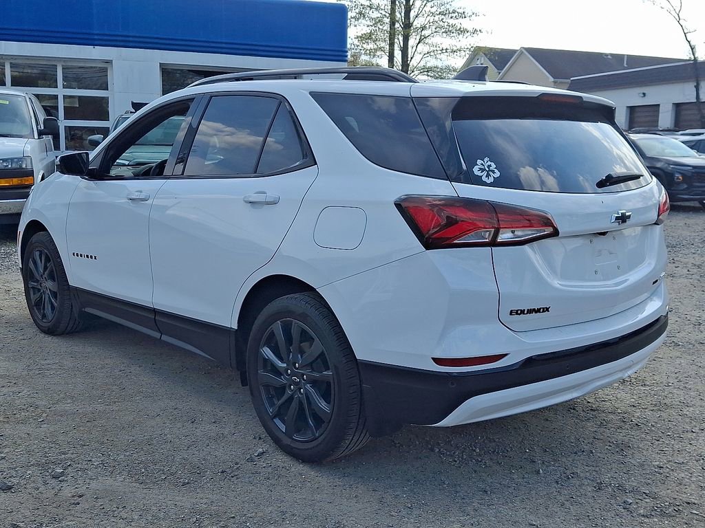 Used 2024 Chevrolet Equinox RS w/ RS Leather Package image 4