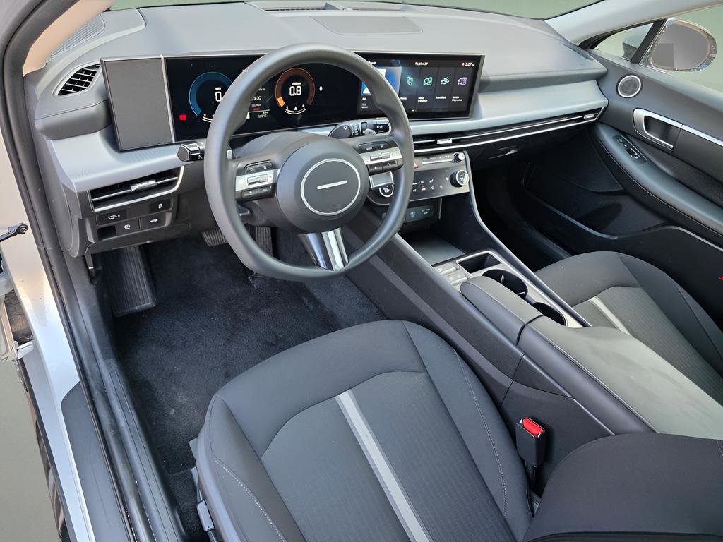 Used 2025 Hyundai Sonata SEL FWD image 20