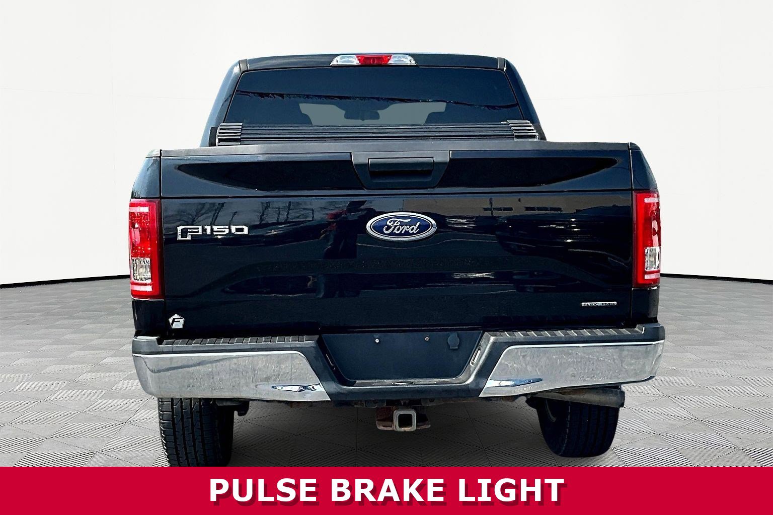 Used 2015 Ford F150 XLT image 5
