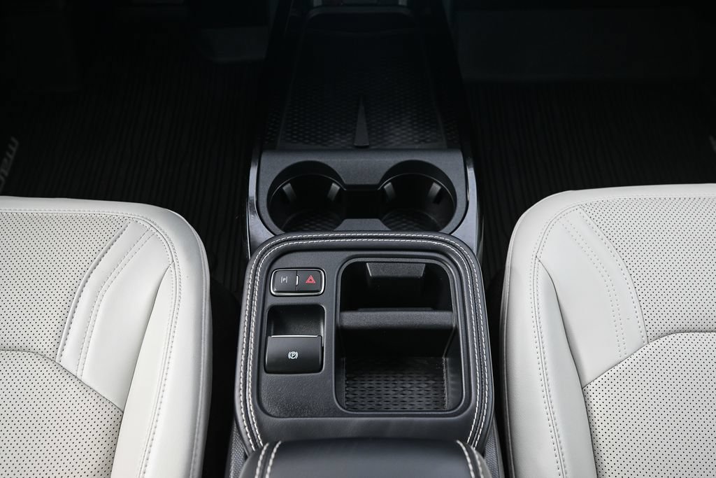 Used 2025 Ford Mustang Mach-E Premium AWD/4WD image 34