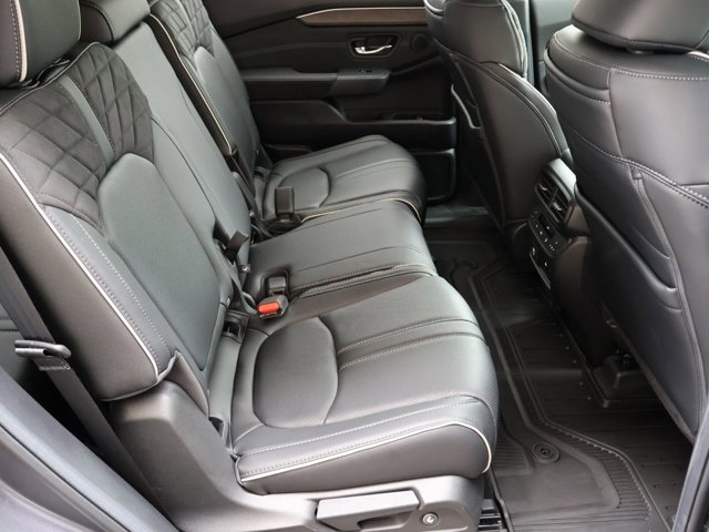 Used 2026 Honda Pilot Elite image 30