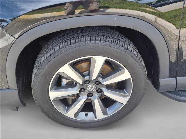 Used 2025 Honda Pilot Elite image 25