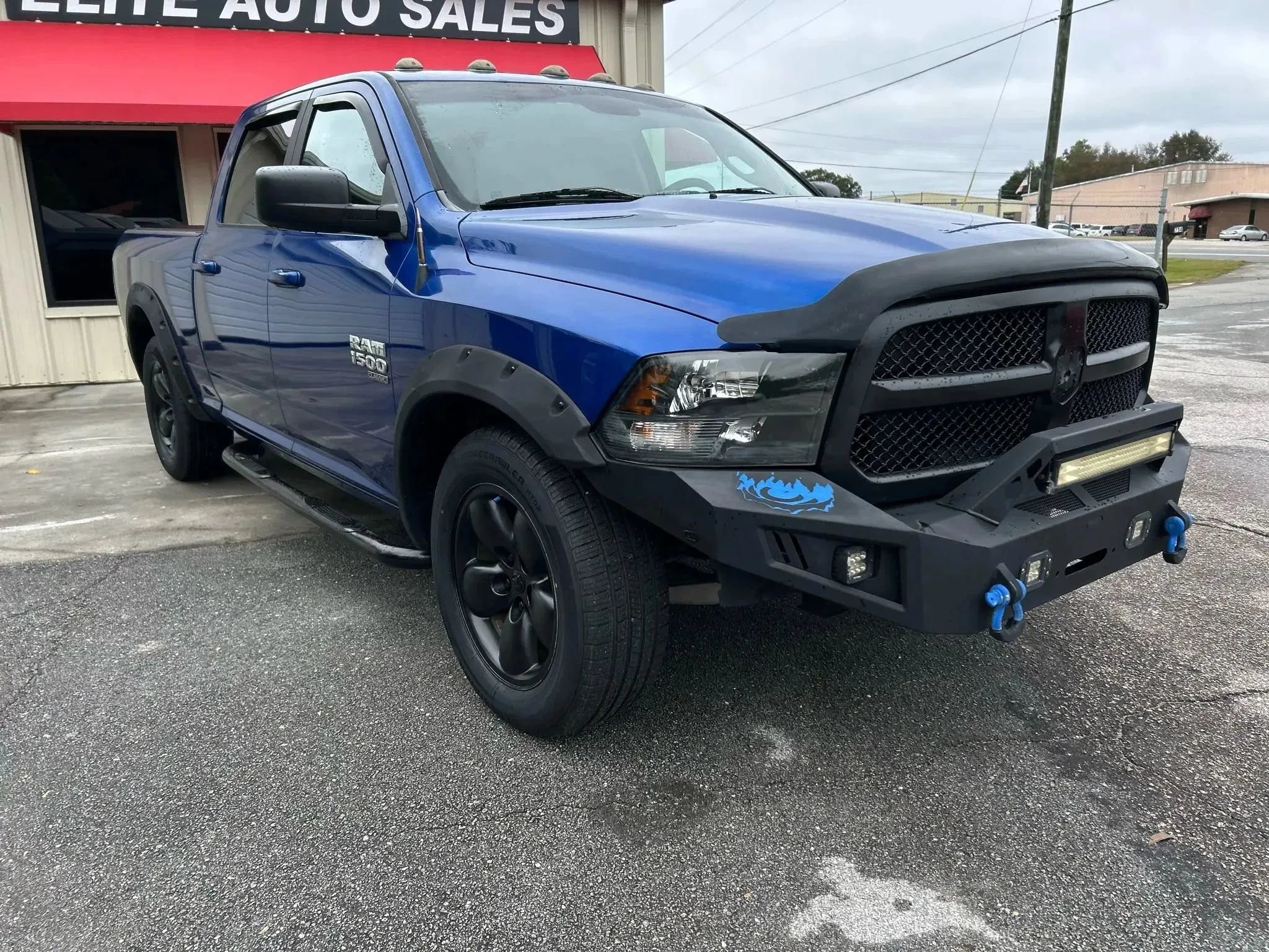 Used 2019 RAM 1500 Classic SLT RWD image 6