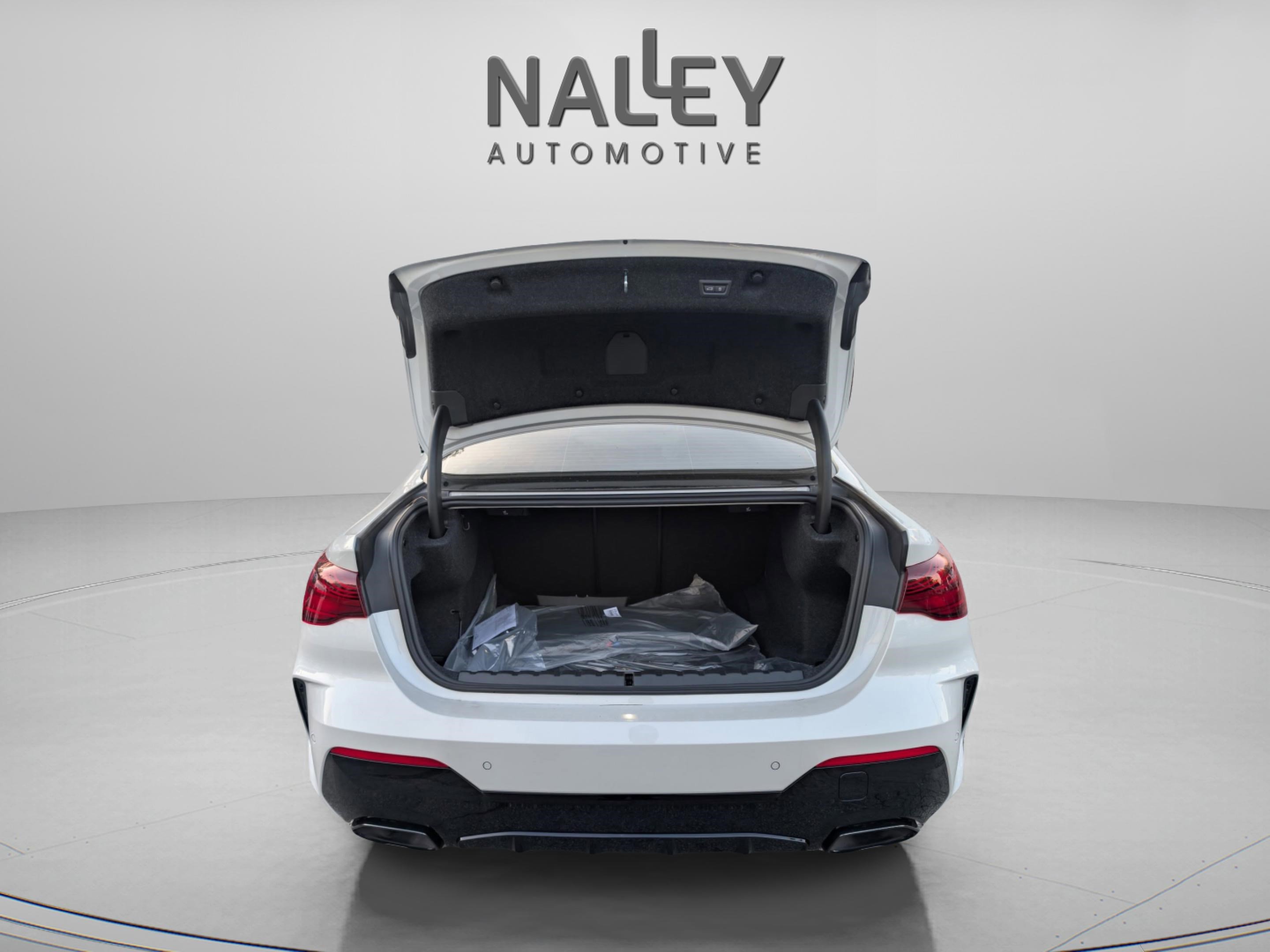 Used 2026 BMW M440i Coupe image 26