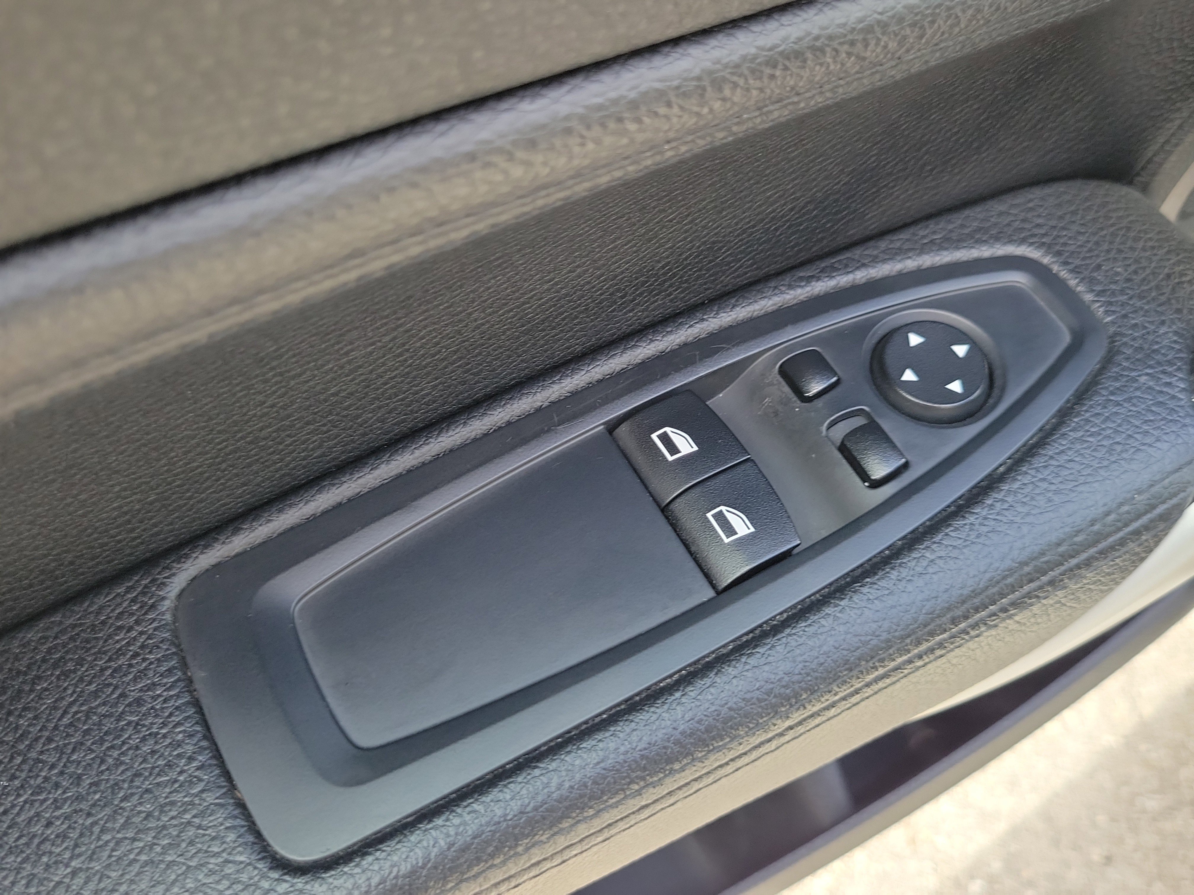 Used 2015 BMW 228i Coupe RWD image 21