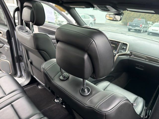 Used 2017 Jeep Grand Cherokee Overland image 26