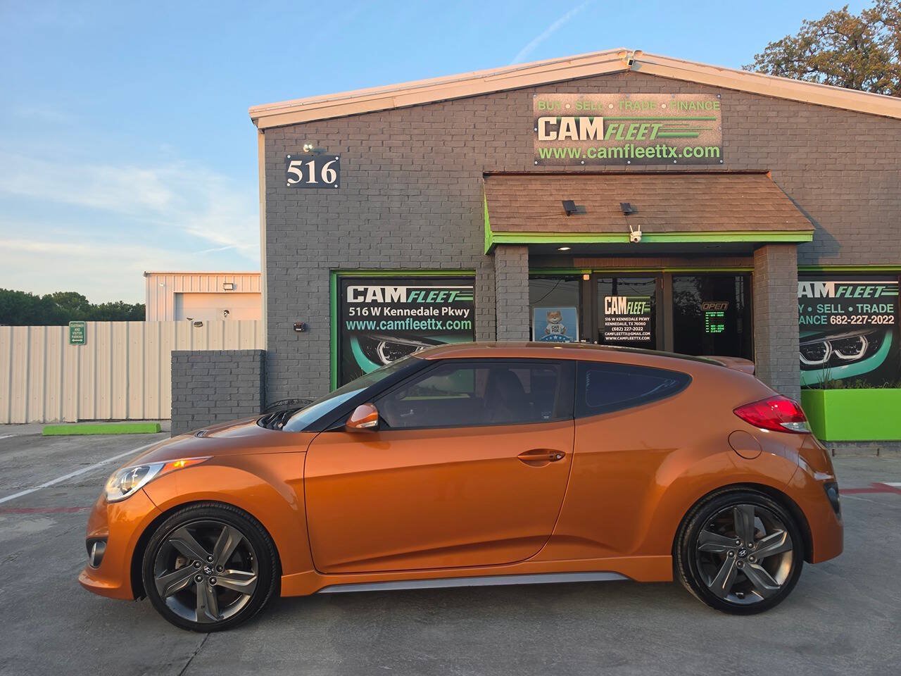 Used 2015 Hyundai Veloster Turbo FWD image 7