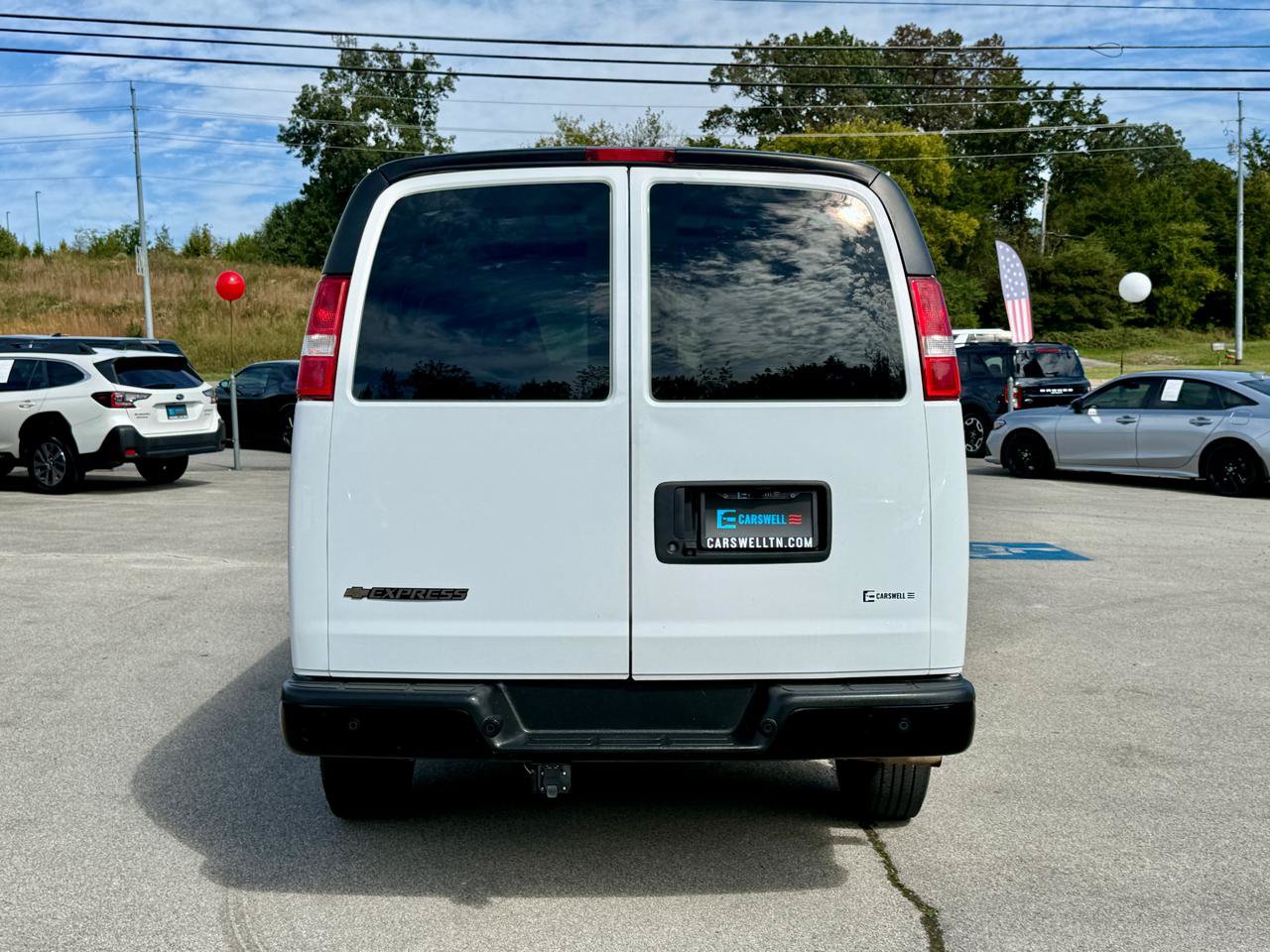Used 2023 Chevrolet Express 2500 w/ Driver Convenience Package RWD image 5