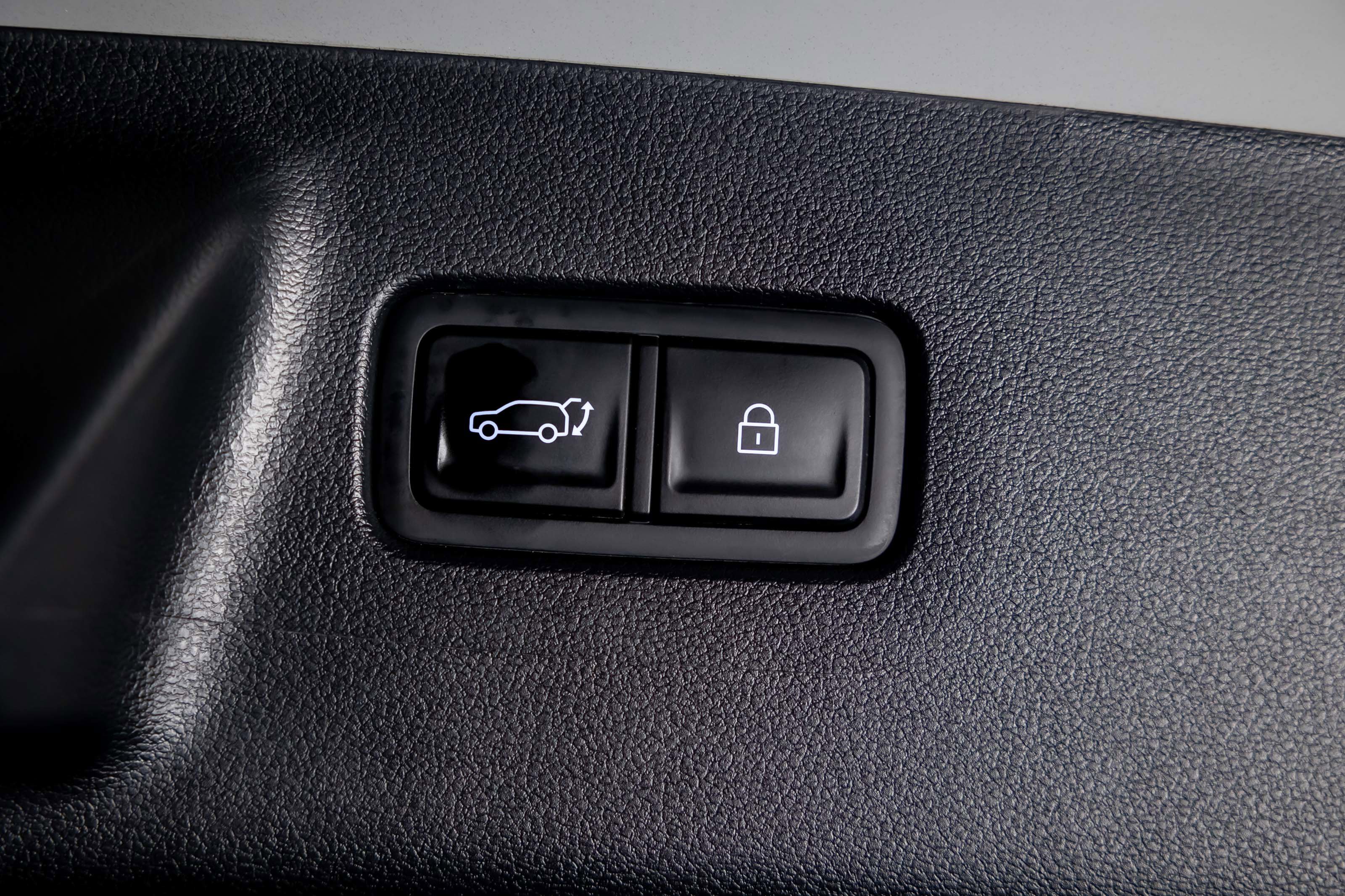 Used 2024 Hyundai Santa Fe Limited image 40