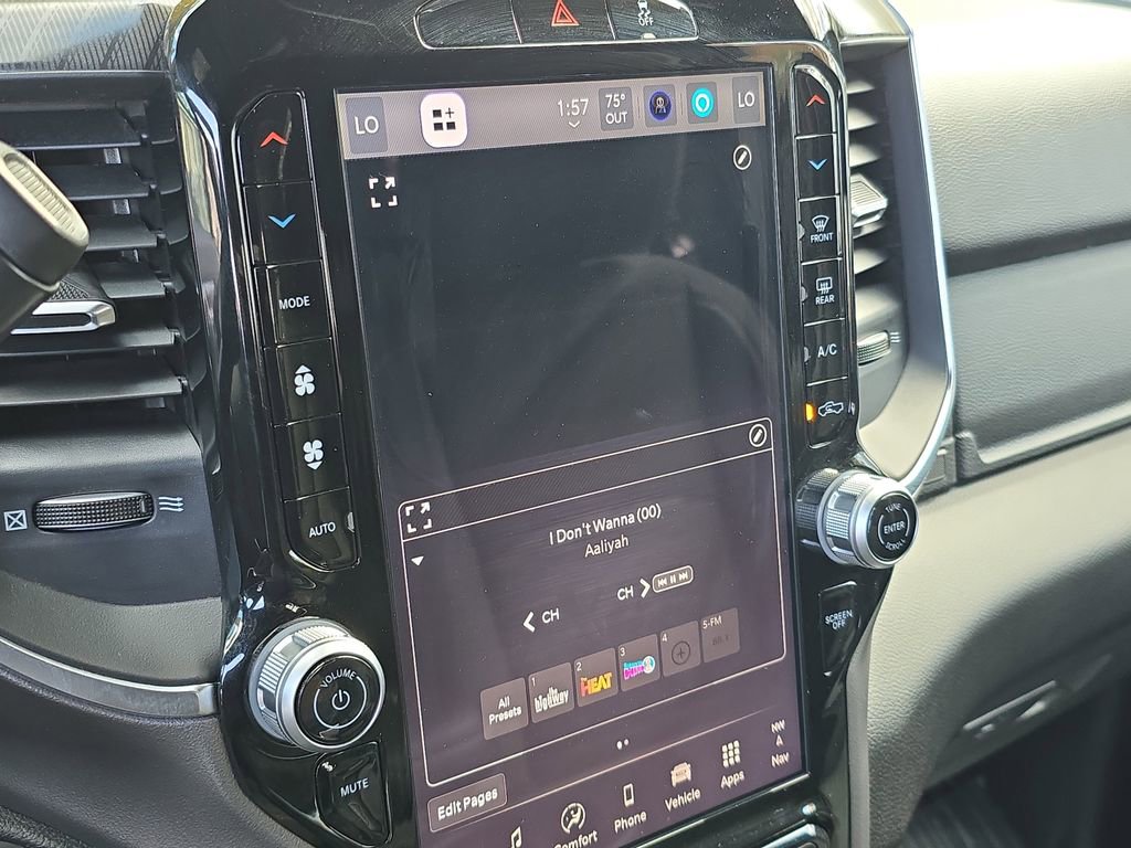 New 2026 RAM 3500 Big Horn AWD/4WD image 22