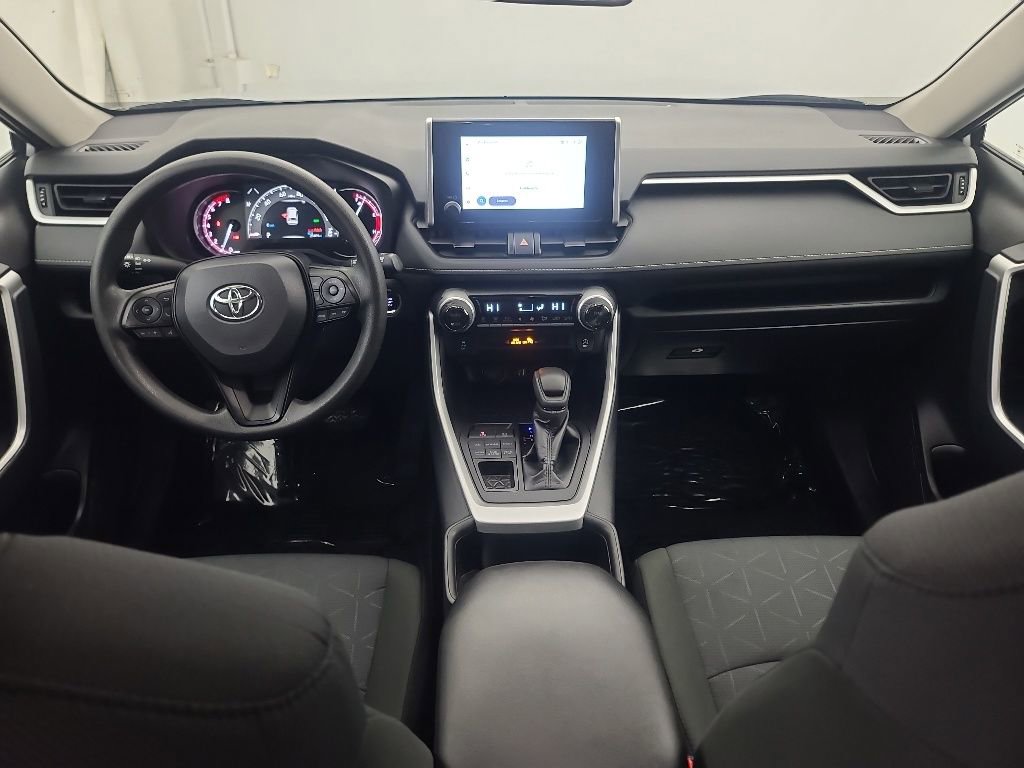 Used 2025 Toyota RAV4 XLE AWD/4WD image 21