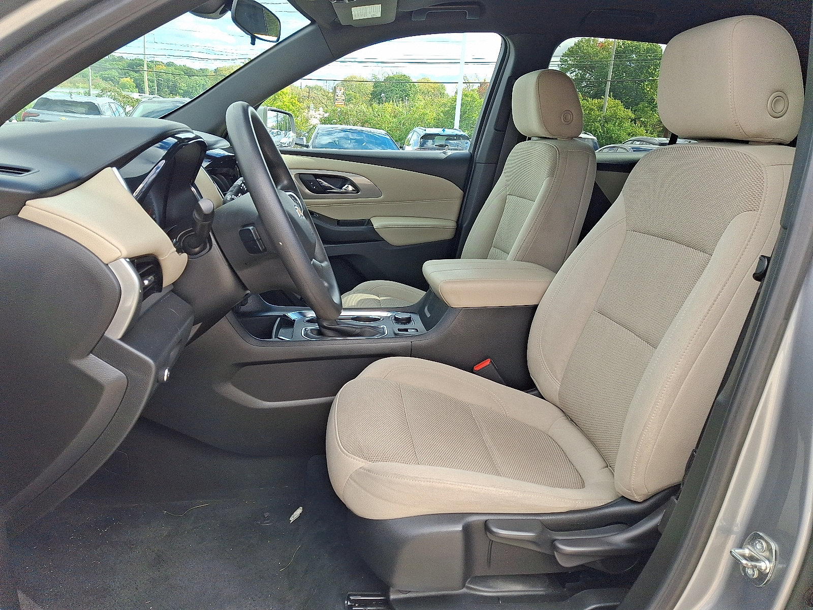 Certified 2023 Chevrolet Traverse LS w/ Safety Package FWD image 16