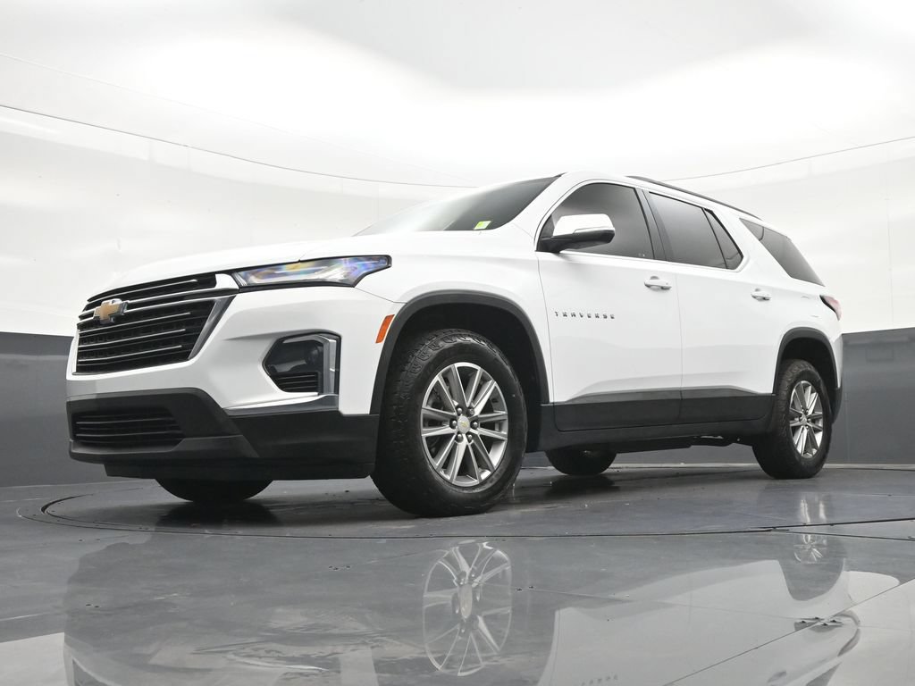 Used 2023 Chevrolet Traverse LT FWD image 24