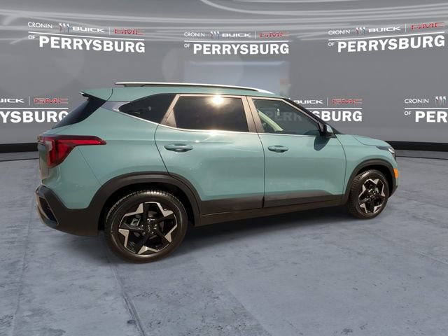 Used 2024 Kia Seltos EX FWD image 8