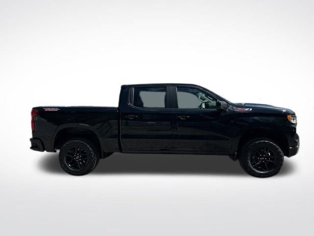 Used 2024 Chevrolet Silverado 1500 LT Trail Boss w/ Convenience Package II AWD/4WD image 7