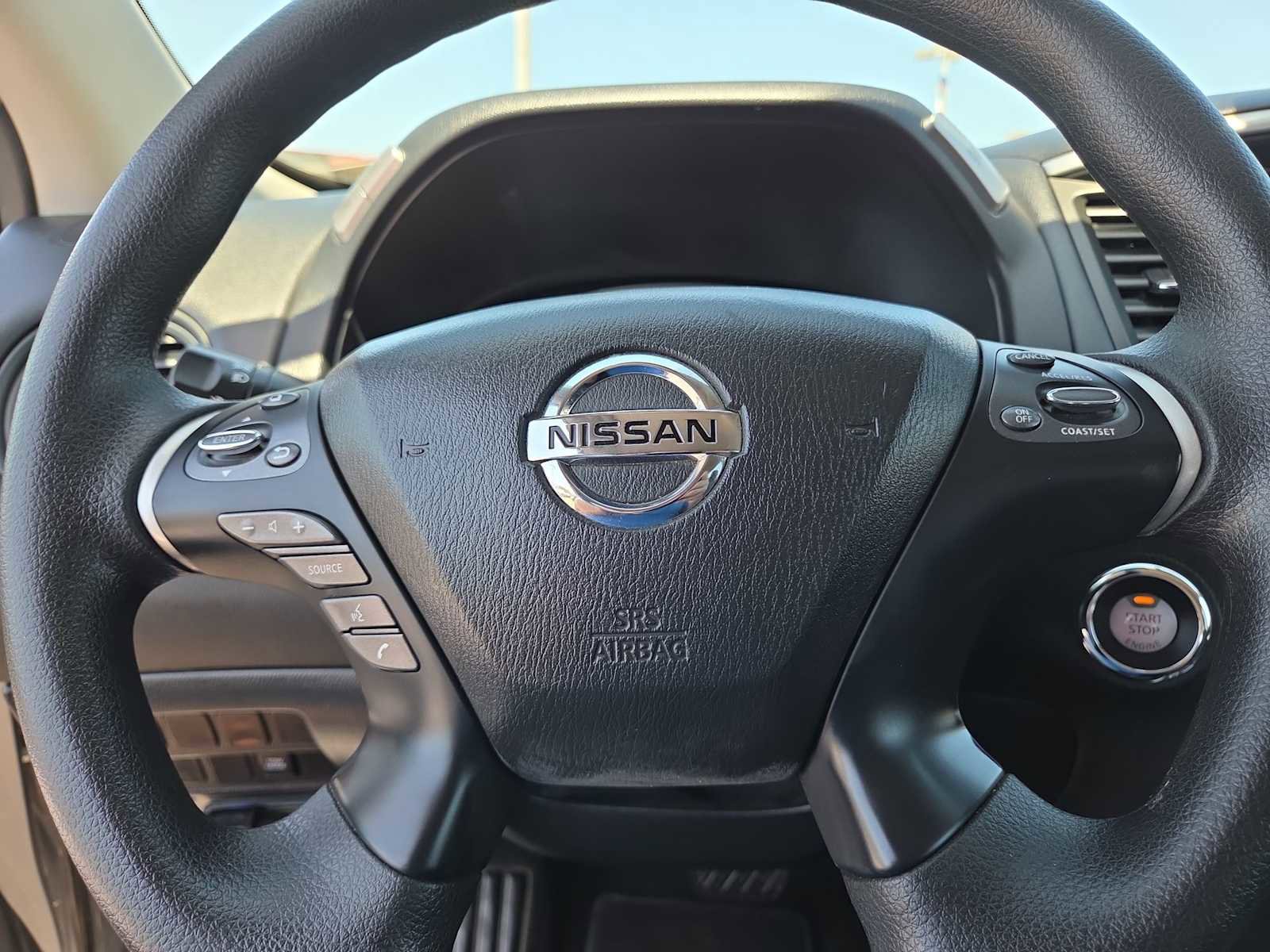 Used 2020 Nissan Pathfinder S AWD/4WD image 23