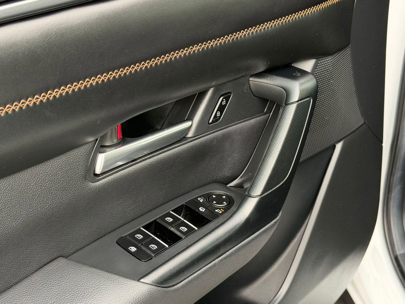 Used 2025 MAZDA CX-50 AWD 2.5 S w/ Premium Plus Pkg image 25