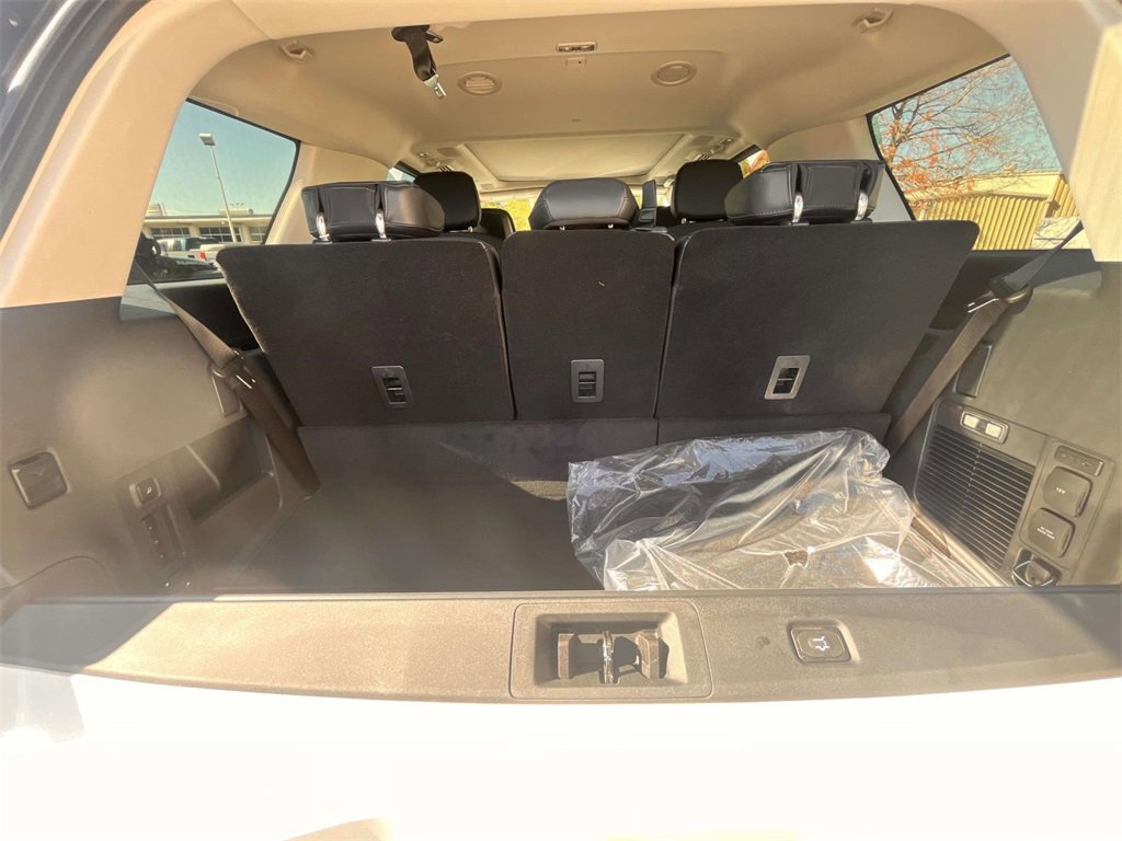 New 2025 Lincoln Navigator Reserve image 15