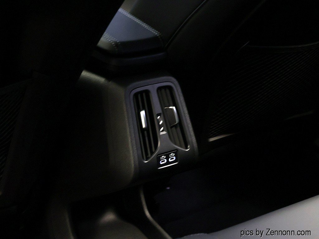 Certified 2024 BMW X2 xDrive28i AWD/4WD image 14