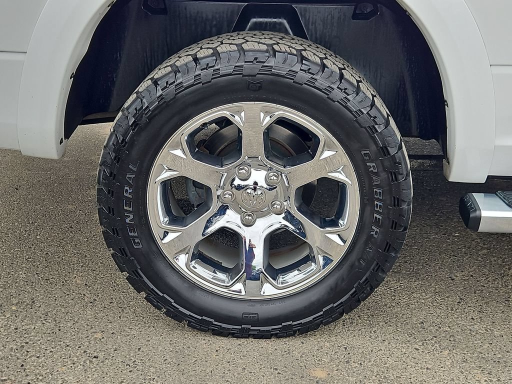 Certified 2017 RAM 1500 Laramie w/ Convenience Group AWD/4WD image 9