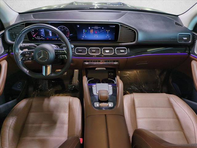 Used 2024 Mercedes-Benz GLS 580 4MATIC image 16